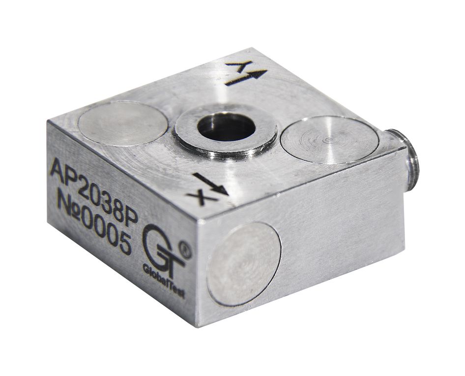 ar2038r-1-495x400